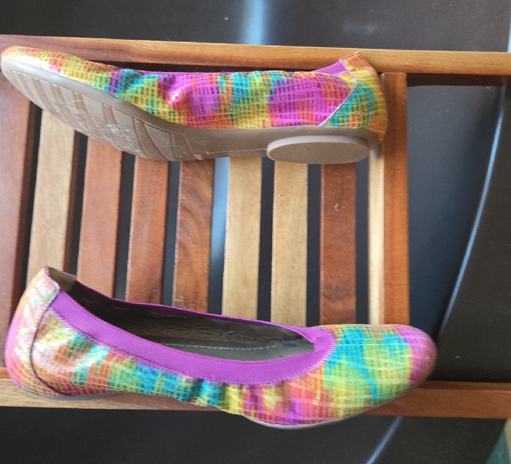 Vaneli Colorful Patterned Flats - Picture 4 of 5